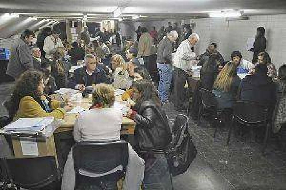 Paso: el escrutinio definitivo comenz� con normalidad y hoy finalizar� el conteo