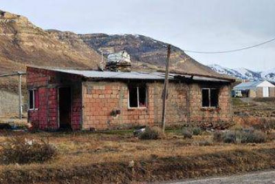 Familia de bajos recursos pierde todo en incendio