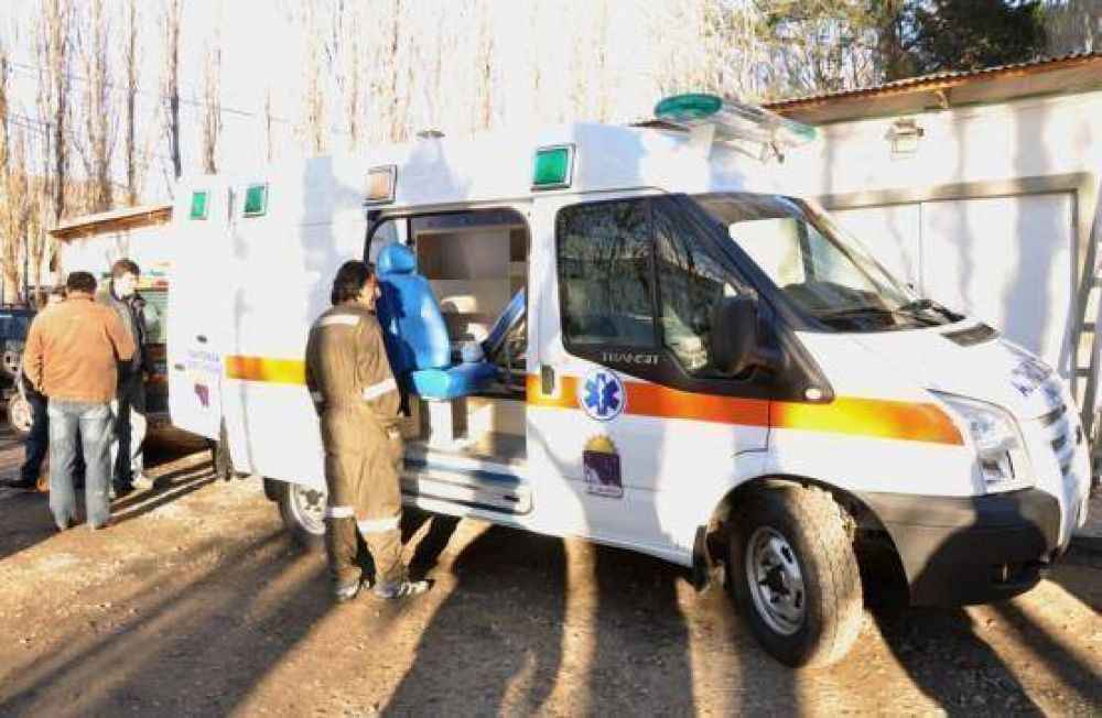 Se entreg� una ambulancia al Hospital de El Calafate