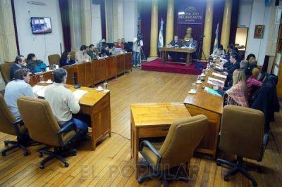 Azul: el HCD volver� a interpelar al Intendente