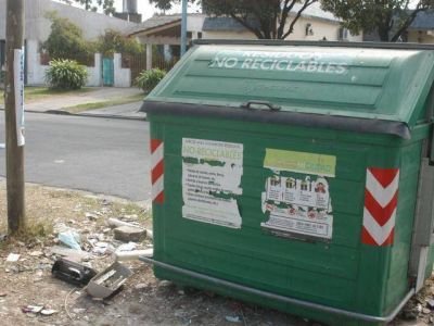 La Polic�a encontr� un feto en un contenedor de basura