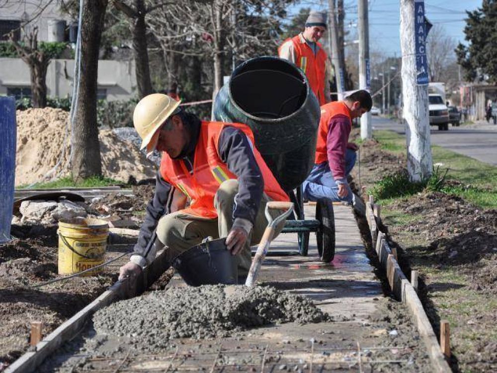 Remodelan la plaza del barrio Bosques Norte