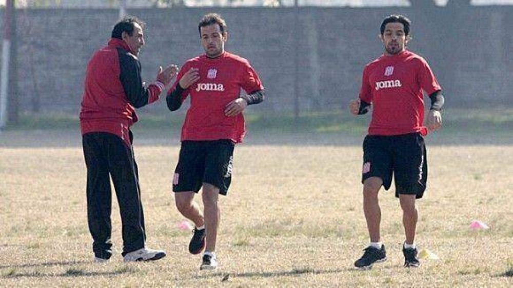 El Santo est� ansioso por empezar el torneo ganando