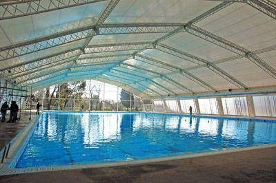 Pileta climatizada: masiva concurrencia para comprar los abonos en el Parque Municipal