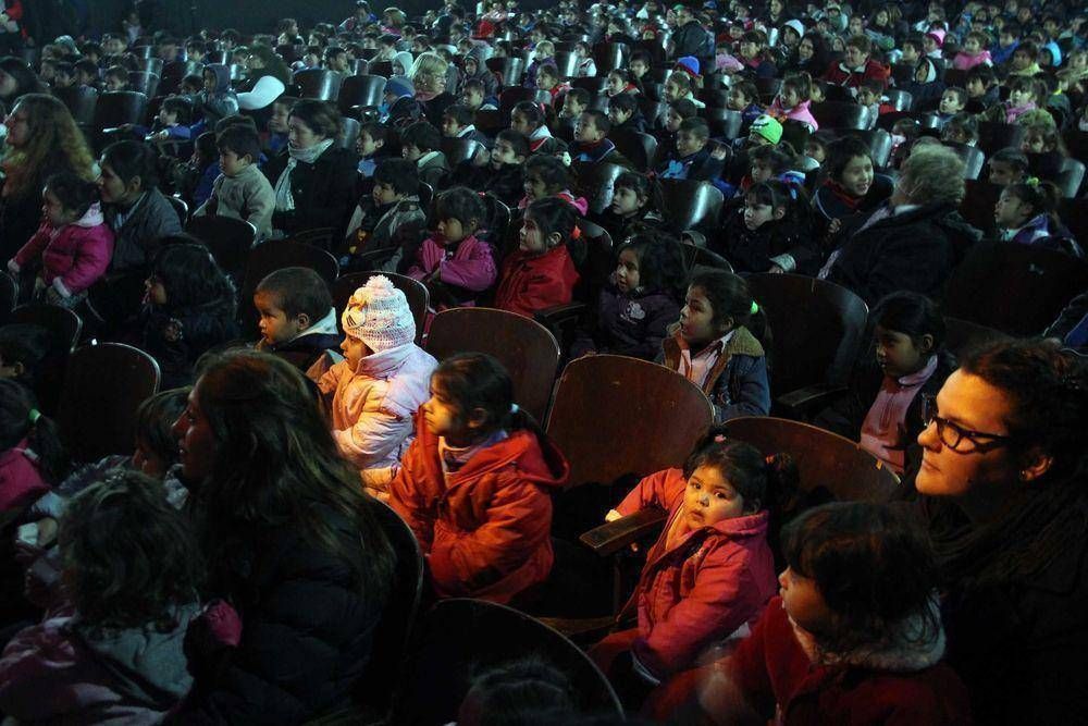 Se realiz� una Obra de Teatro para m�s de 1000 chicos de distintos colegios