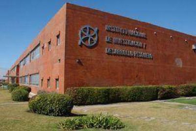 El Gobierno promete fortalecer las capacidades del Inidep