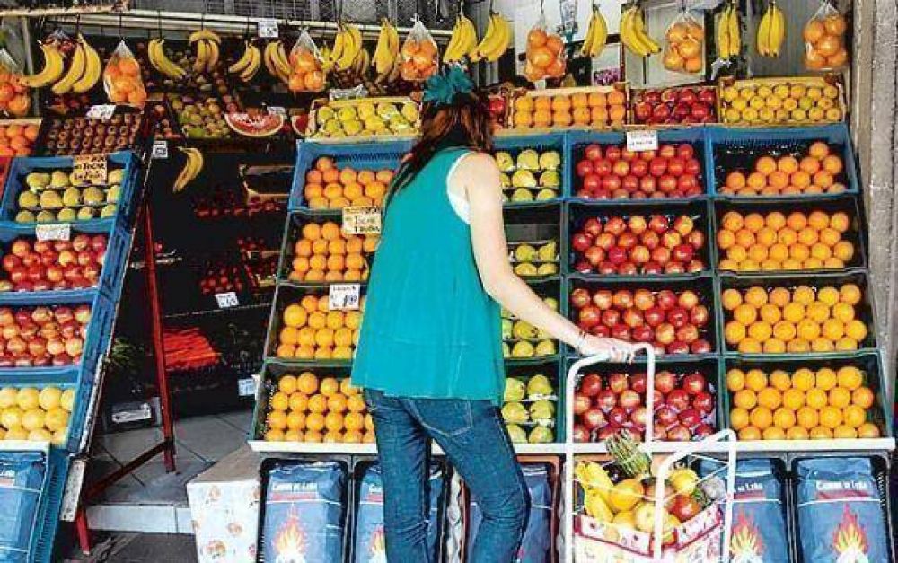 El 12% de los comercios marplatenses planea reducir empleados