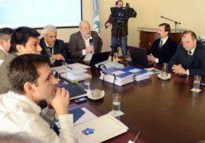 Aval mayoritario de la Legislatura al acuerdo de la Provincia con YPF 
