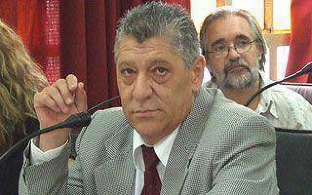 Lanus: Tras la derrota, el FpV eval�a �una nueva estrategia� para octubre
