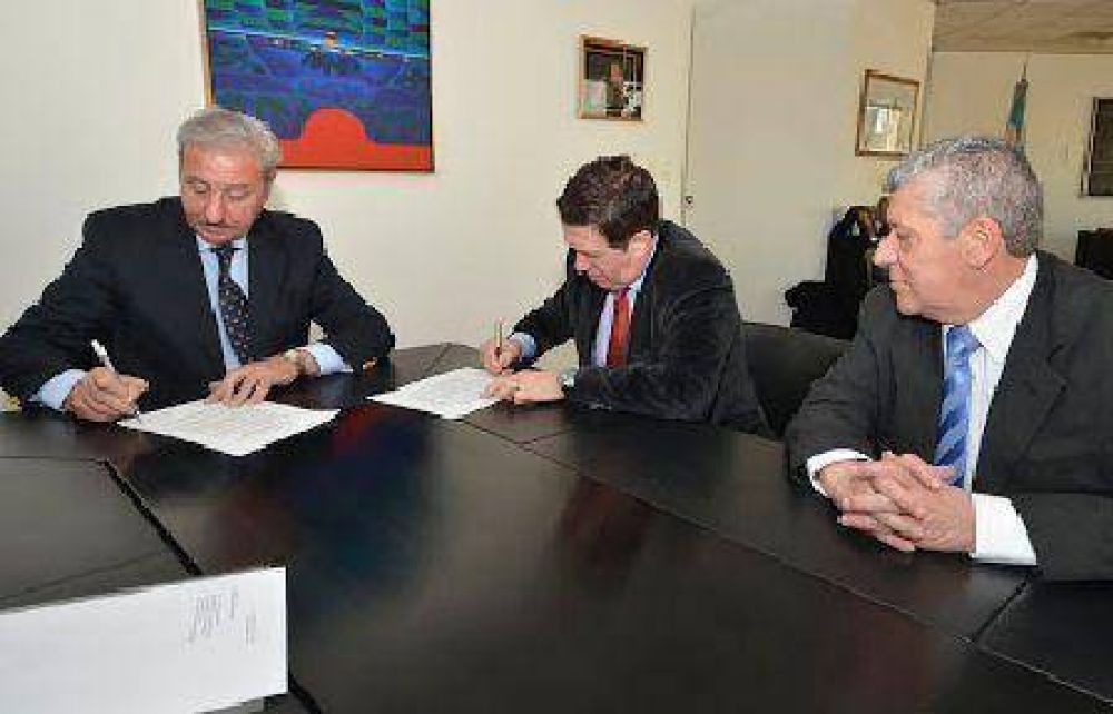 Lanus: Importante convenio entre el municipio y el Ministerio de Relaciones Exteriores y Culto
