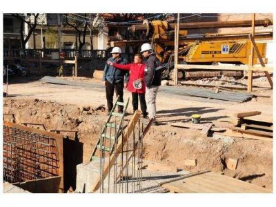 Se prepara la estructura para la nueva escuela secundaria Del Centenario