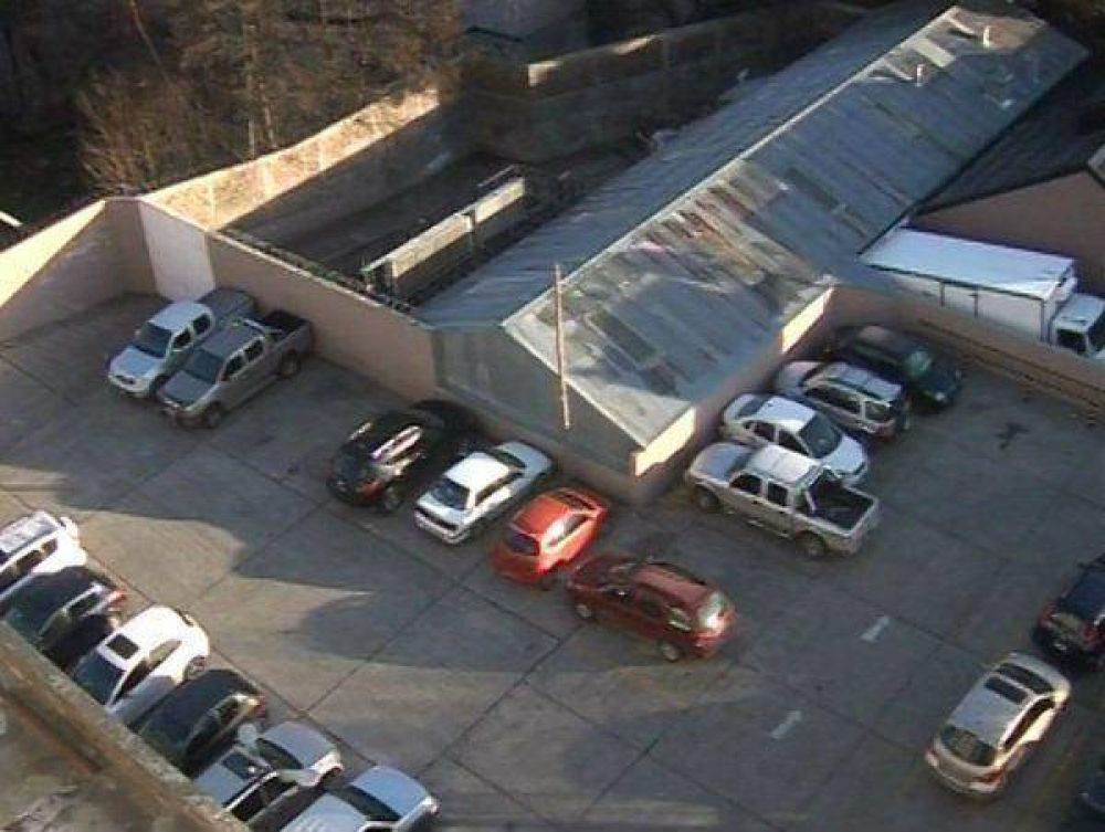 Dos detenidos por intento de robo a supermercado