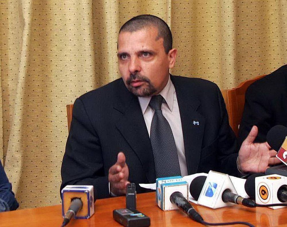 Cuatro polic�as indagados por brutal golpiza