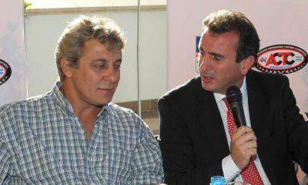 La autocr�tica de Gim�nez: "Nos falta un liderazgo como el de Cobos en la UCR"
