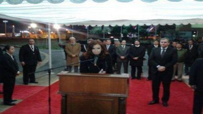 Urribarri lleg� con la Presidenta a Paraguay 