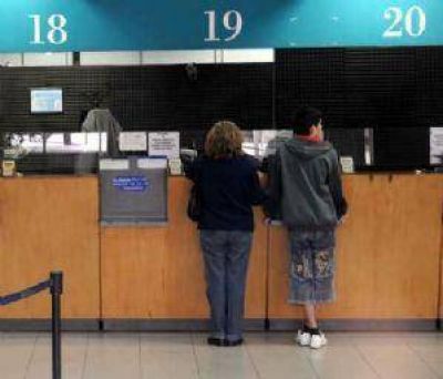 Por un paro nacional ma�ana los bancos trabajan 3 horas