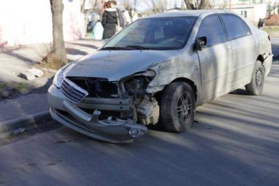Choc� y se dio a la fuga