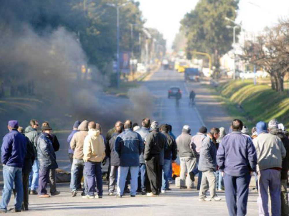 Varios piquetes paralizaron ayer el Cord�n durante 24 horas
