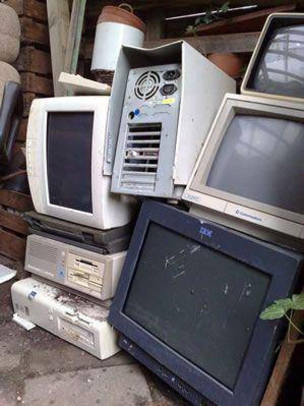 Campa�a contra la basura tecnol�gica