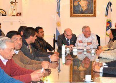 Fellner e intendentes definen estrategias