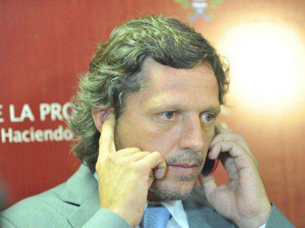 Denuncian venta de viviendas sociales