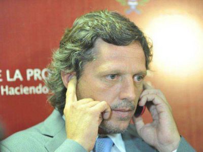 Denuncian venta de viviendas sociales