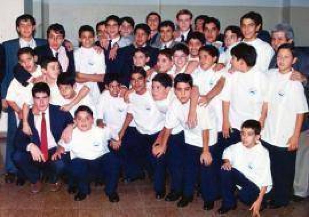 Despedidos de la Caja llevaban m�s de una d�cada trabajando: hab�an ingresado como ni�os cantores