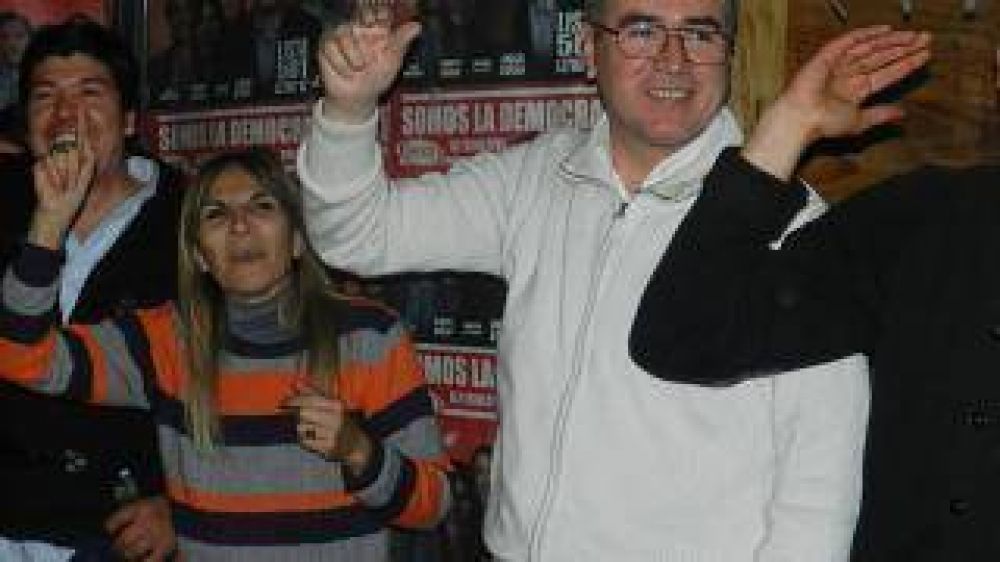 �Sosa parece atra�do por el cupo femenino porque le deben gustar tambi�n las pelucas�