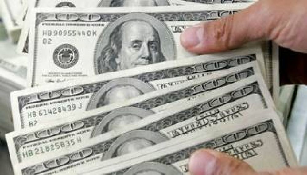 El d�lar subi� un centavo y el 'blue' ya supera los $ 9
