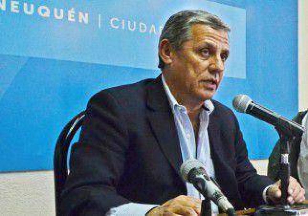 Quiroga anunci� el segundo cambio de figuras en el gabinete en dos a�os 