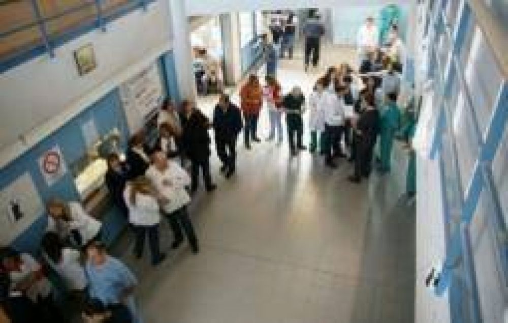 Piden aumento del 35% para no profesionales de la Salud P�blica