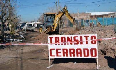 Agua y cloacas para dos barrios de Guaymall�n