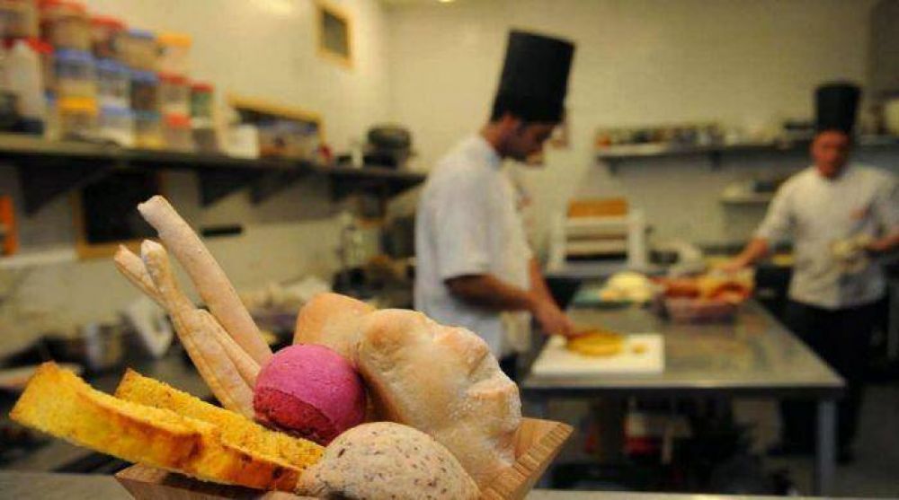 Platos t�picos mendocinos, unidos en una ruta