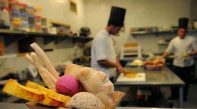 Platos t�picos mendocinos, unidos en una ruta