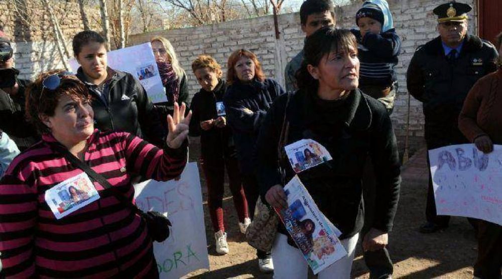 Imputar�n a maestra denunciada por abusar de alumnitos