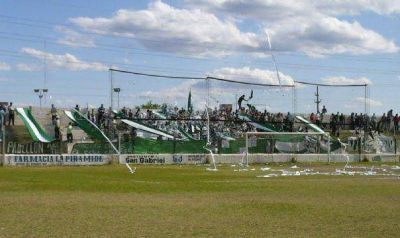 Una fan�tica de Estudiantes denunci� que hinchas de Juventud le desvalijaron la casa