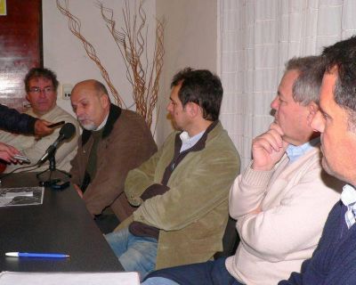 SIN COUNTRY MUSIC: AUTORIDADES MUNICIPALES HABLARON DE LA SUSPENSI�N