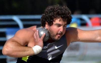 Germ�n Lauro compite en la final de lanzamiento de bala en el Mundial de Atletismo de Mosc�