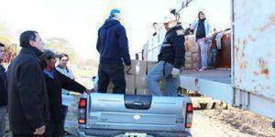 Entregan alimentos en el barrio Namqom