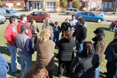 Adjudicatarios de Agum�n piden a Borrego que reclame a Provincia