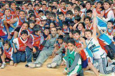 "Estoy contento de estar en una provincia con tanta historia basquetbol�stica"