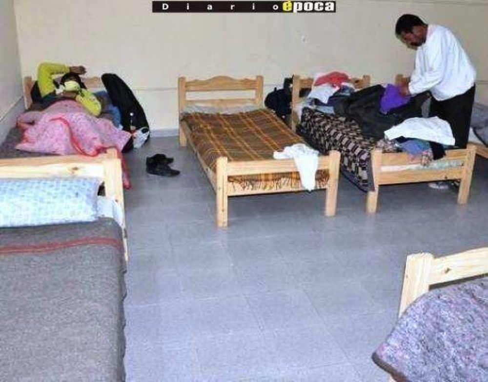 Por el fr�o, camas completas en el refugio nocturno de Capital