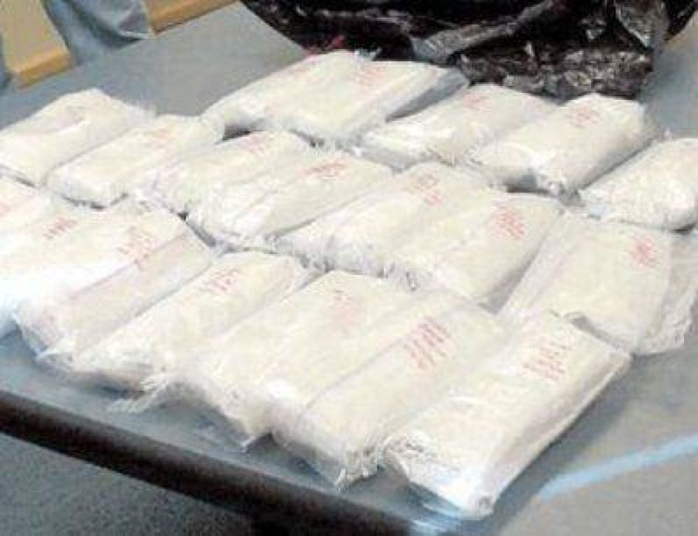 Narco: dos gendarmes y un empresario detenidos por traficar coca�na en una red internacional