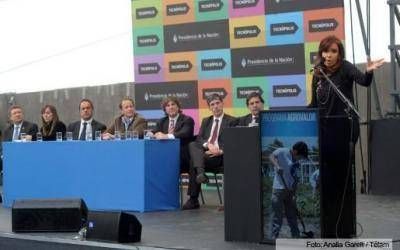 Respuestas a la convocatoria al di�logo de Cristina en Tecn�polis