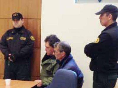 Camioneros que transportaban droga a R�o Grande seguir�n detenidos en Chile