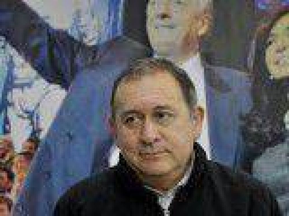 Mario Metaza, asegura que casi el 80 % de los santacruce�os no aprueba la gesti�n de Peralta.