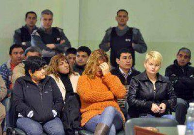 Polic�as complican al clan Montecino
