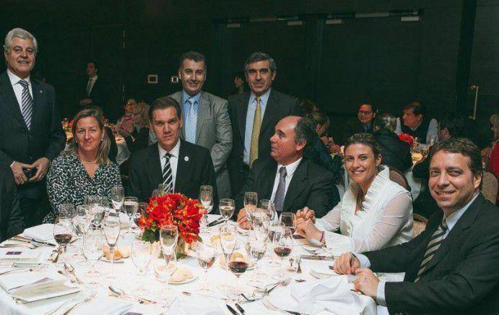 Tientan a empresarios tur�sticos a invertir en el rubro de congresos