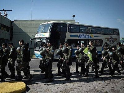 Levantan el paro de micros que amenazaba con afectar el fin de semana largo