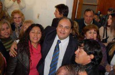 Asumi� Saadi y anticip� que mejorar� el di�logo con la oposici�n y la justicia